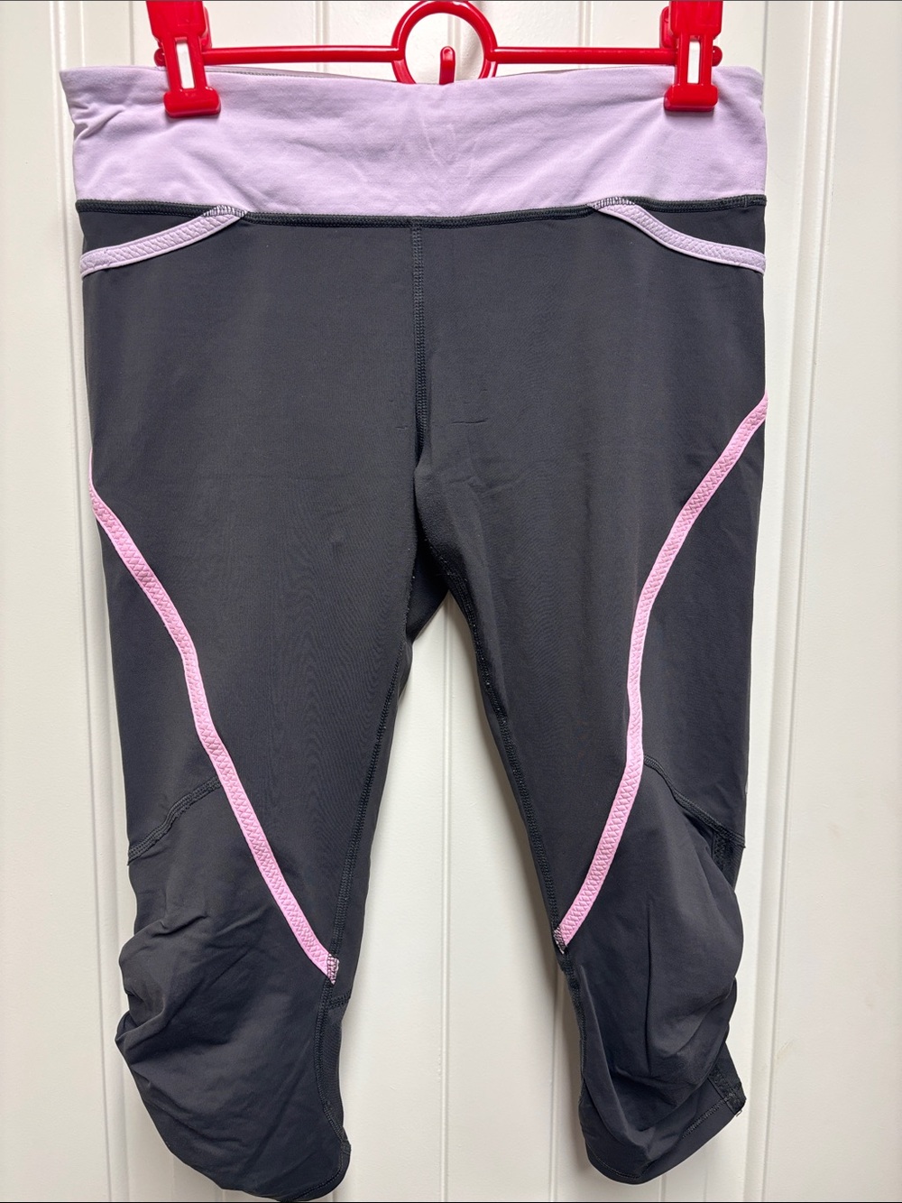 lululemon athletica Black Capri Leggings with Lilac Waistband and Pink Piping